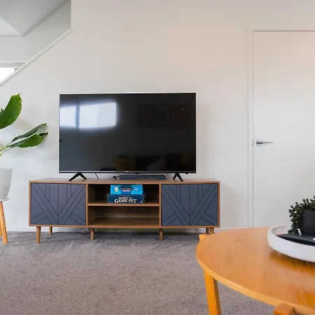 Cosy 2 Bed 3 Bath Home Close To Cbd And Hagley Park Addington Exterior photo
